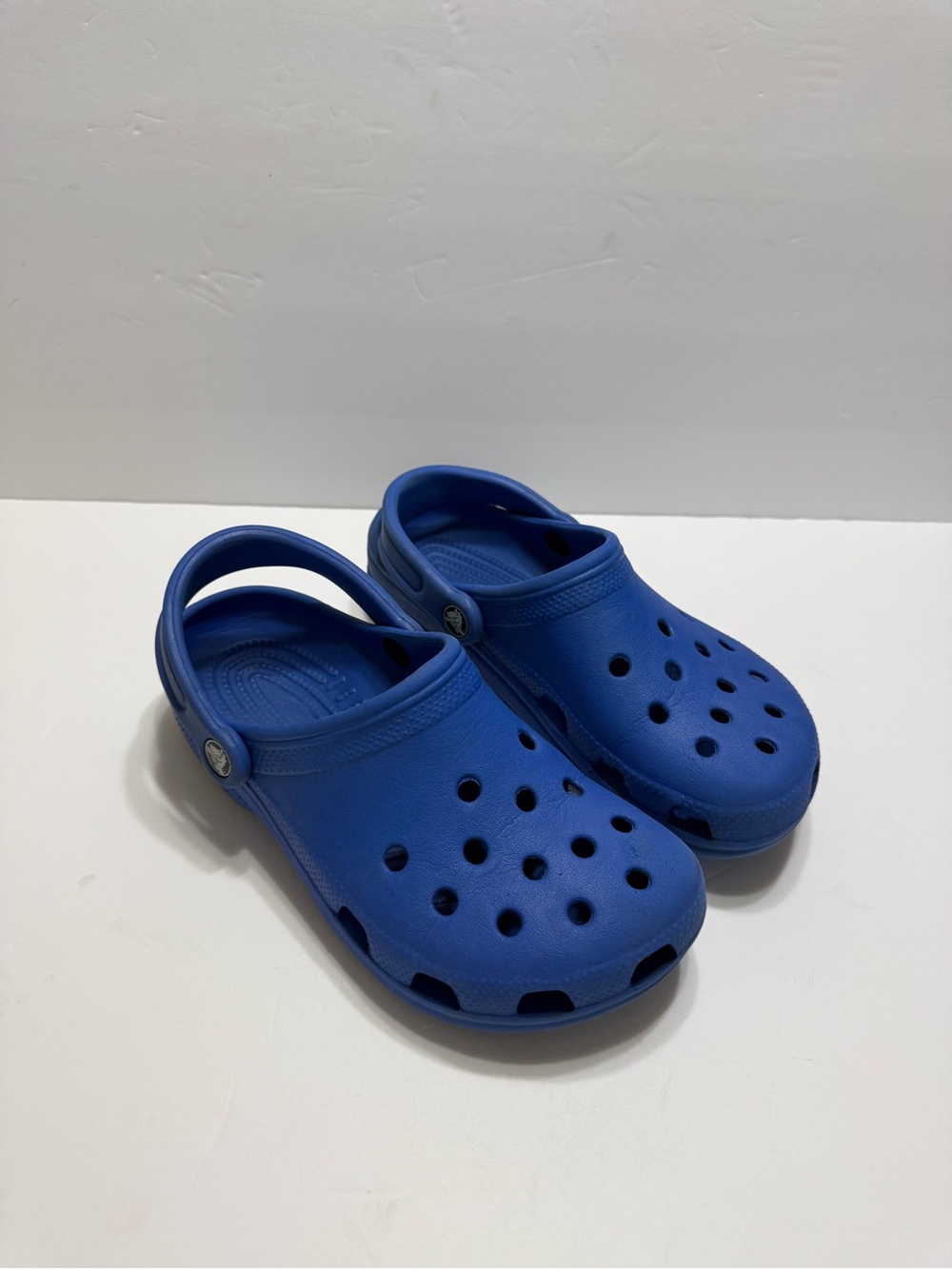 Crocs Classic Clog in Royal Blue Women’s Sz 7